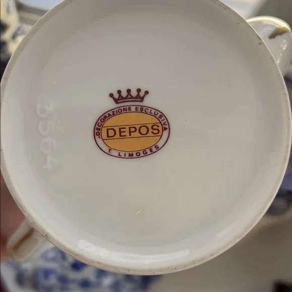 Limoges Floral Teapot White with Multicolor Design Beautiful condition no chips - Picture 2 of 9